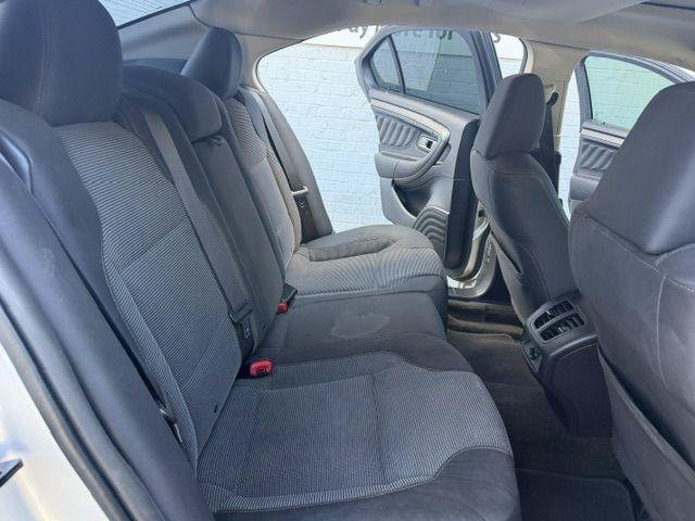 Used 2011 Ford Taurus SEL w/ 201A Rapid Spec Order Code FWD image 11