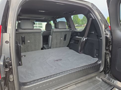 Used 2021 Lexus GX 460 Premium AWD/4WD image 18