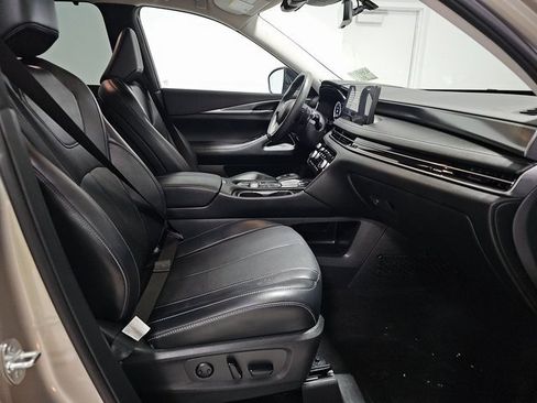 Used 2023 INFINITI QX60 Luxe w/ Performance Audio Package image 8