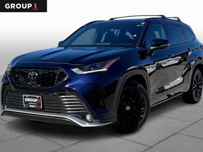 Used 2023 Toyota Highlander XSE