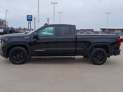 Used 2025 GMC Sierra 1500 Pro w/ Graphite Edition image 5