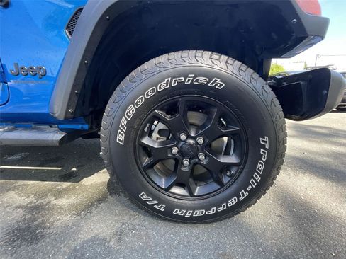 Used 2022 Jeep Wrangler Sport AWD/4WD image 10
