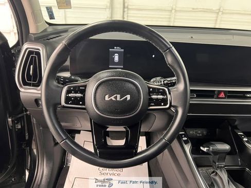 Used 2024 Kia Sorento S w/ Panoramic Sunroof Package FWD image 38