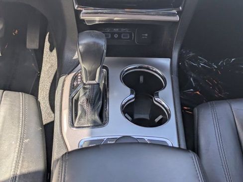 Used 2019 Jeep Grand Cherokee Limited image 15