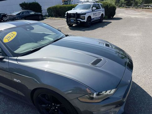 Used 2022 Ford Mustang GT Premium w/ Equipment Group 401A RWD image 10