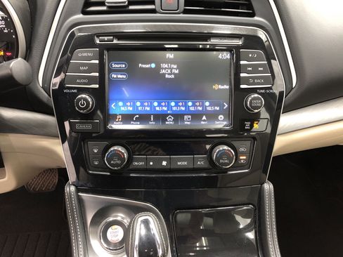 Used 2017 Nissan Maxima 3.5 SL image 20