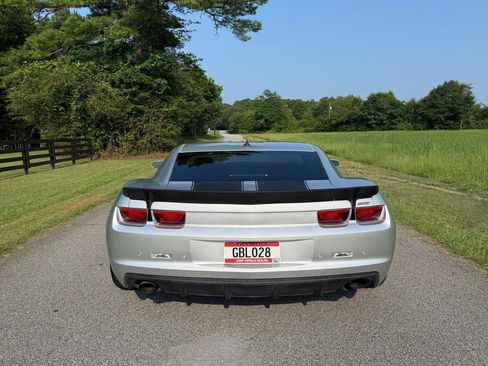 Used 2010 Chevrolet Camaro SS w/ RS Package RWD image 7