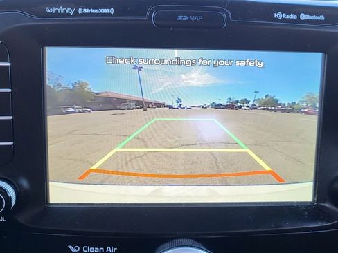 Used 2015 Kia Soul ! w/ Sun & Sound Package image 32