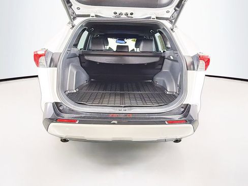 Used 2023 Toyota RAV4 XSE AWD/4WD image 26
