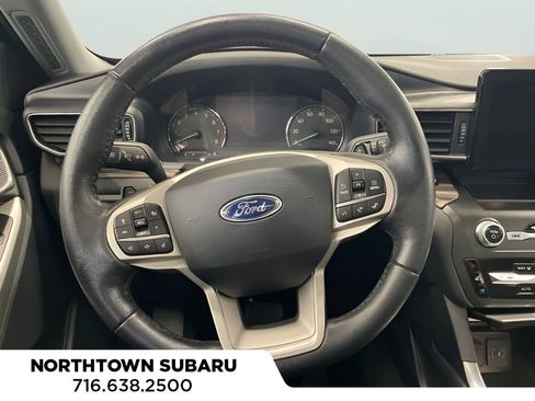 Used 2020 Ford Explorer Limited w/ Equipment Group 310A AWD/4WD image 7