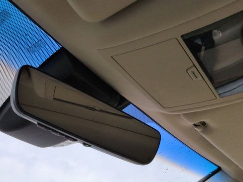 Used 2017 Lexus LX 570 4WD w/ Luxury Package image 26