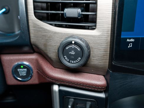 Used 2023 Ford Expedition Max Limited image 26