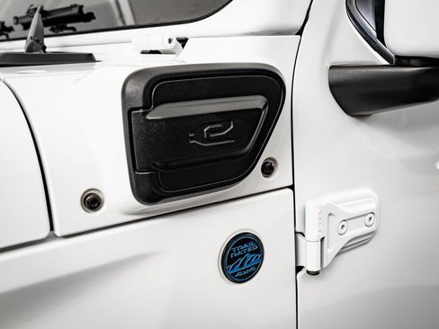 Used 2021 Jeep Wrangler Unlimited Sahara image 15