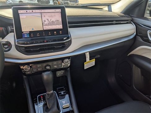 New 2026 Jeep Compass Limited image 20