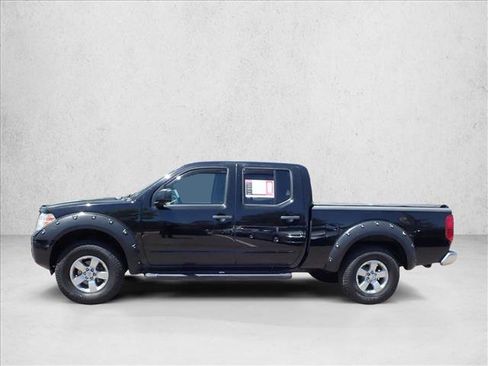 Used 2013 Nissan Frontier SV AWD/4WD image 2
