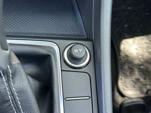 Used 2026 Volkswagen Jetta Sport FWD image 35