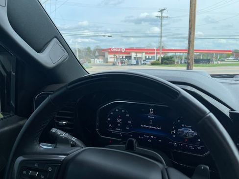 Used 2024 Chevrolet Silverado 1500 High Country image 13