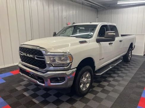 Used 2024 RAM 2500 Big Horn AWD/4WD image 8