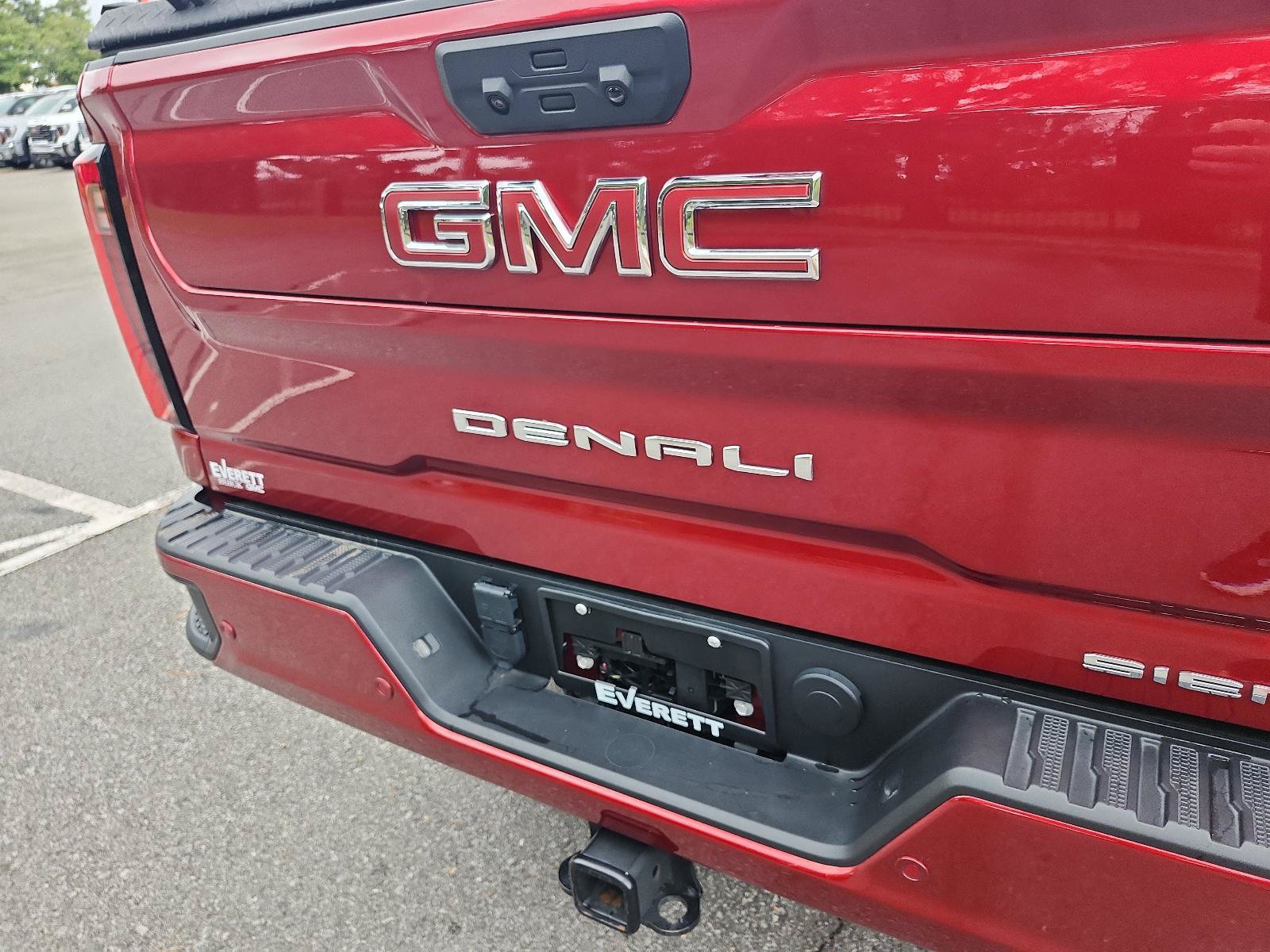 Used 2024 GMC Sierra 2500 Denali w/ Denali Reserve Package AWD/4WD image 4