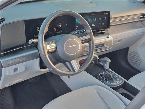 Used 2024 Hyundai Kona SEL FWD image 10