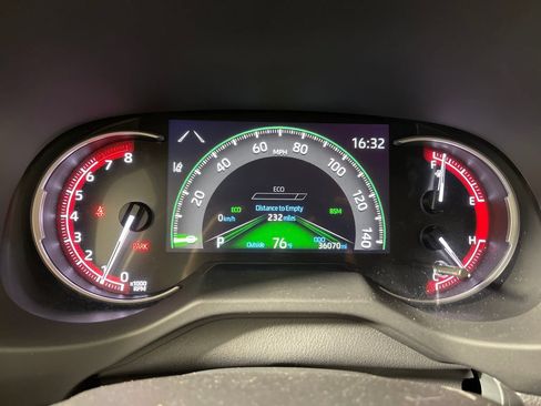 Certified 2024 Toyota RAV4 XLE FWD image 18