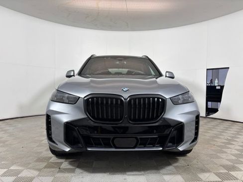 Used 2024 BMW X5 xDrive40i w/ M Sport Package AWD/4WD image 2