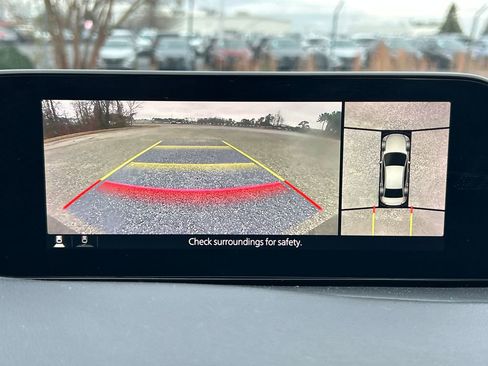 Used 2022 MAZDA MAZDA3 s image 24