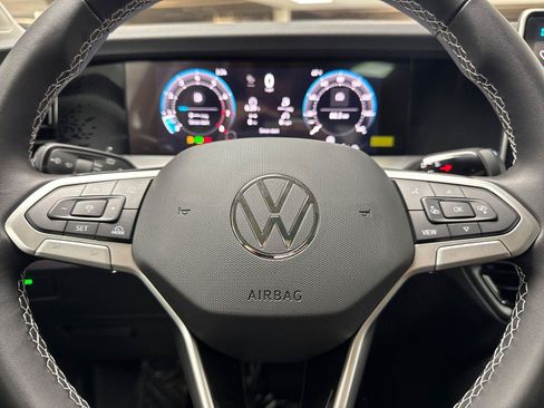 New 2026 Volkswagen Tiguan SE AWD/4WD image 22