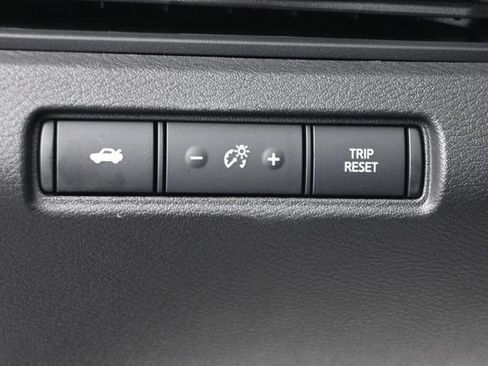 Used 2025 Nissan Altima 2.5 S FWD image 19