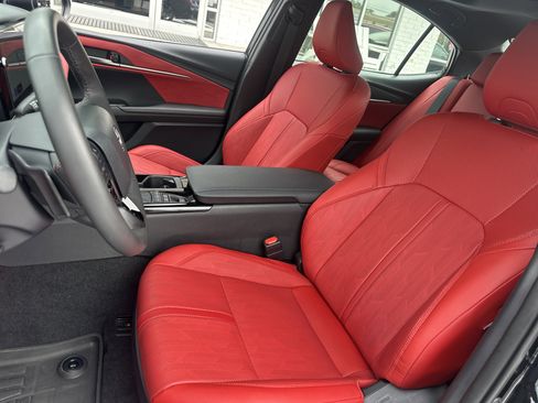 Used 2026 Toyota Camry XSE FWD image 10