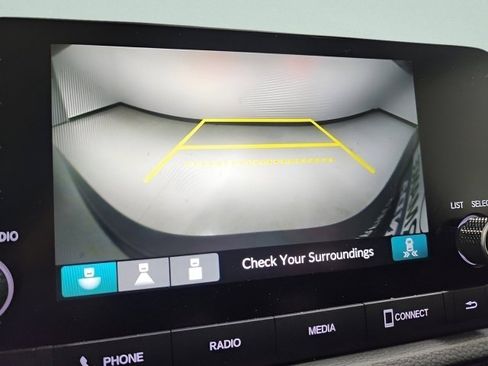 Certified 2025 Honda CR-V EX image 3