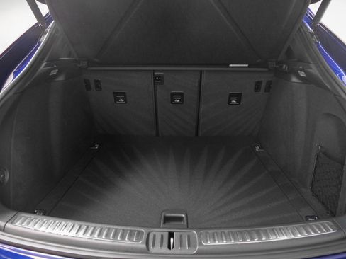 Used 2025 Porsche Macan image 7