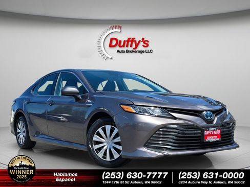 Used 2020 Toyota Camry LE FWD image 1