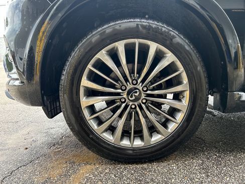 Used 2021 INFINITI QX80 Sensory w/ All-Season Package image 7