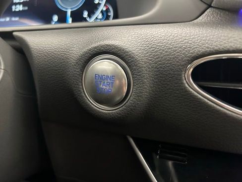 Used 2023 Hyundai Sonata Limited image 23