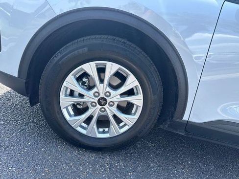 Certified 2026 Ford Escape Active FWD image 11