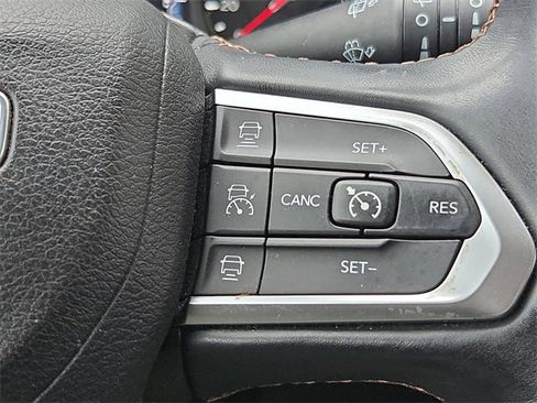 Used 2022 Jeep Compass Limited image 30