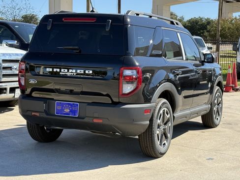 New 2024 Ford Bronco Sport Outer Banks w/ Tech Package image 4