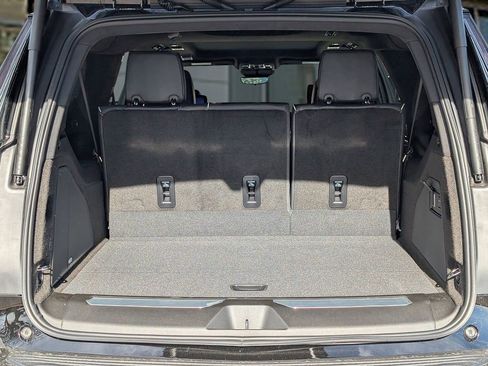 Certified 2026 Cadillac Escalade ESV Platinum Sport AWD/4WD image 18