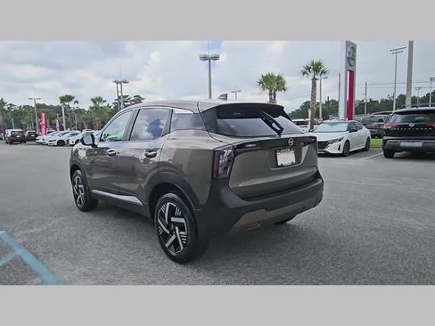 Used 2025 Nissan Kicks SV FWD image 31