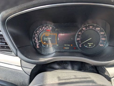 Used 2015 Lincoln MKC FWD image 36