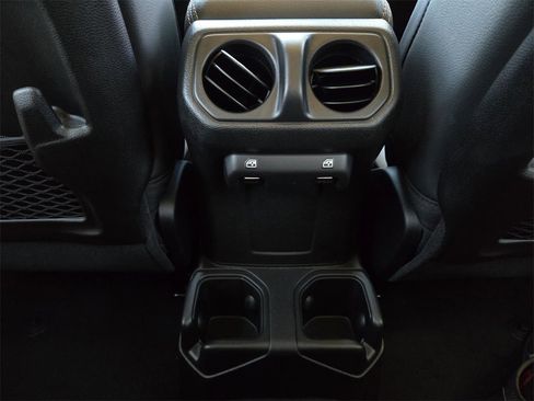 New 2025 Jeep Gladiator Sport image 14