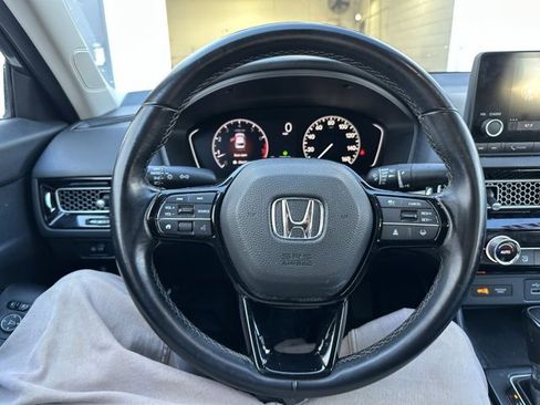 Used 2022 Honda Civic EX image 17