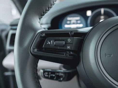 New 2025 Porsche Macan Turbo Electric image 19