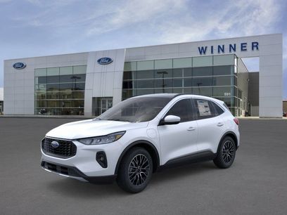 New 2025 Ford Escape SE w/ Class II Trailer Tow Package