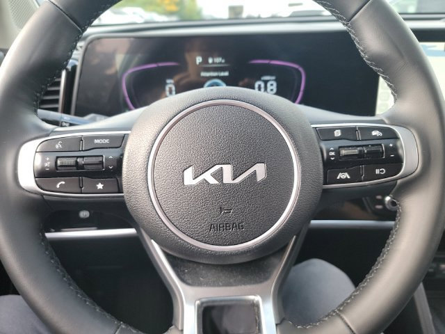 Used 2025 Kia Sportage EX AWD/4WD image 14