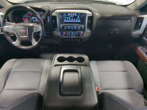 Used 2019 GMC Sierra 1500 SLE w/ SLE Value Package AWD/4WD image 18