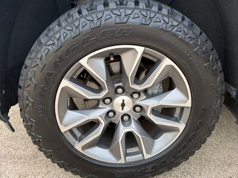 Used 2019 Chevrolet Silverado 1500 RST AWD/4WD image 20