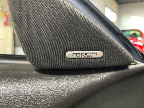 Used 2004 Ford Mustang Cobra image 39