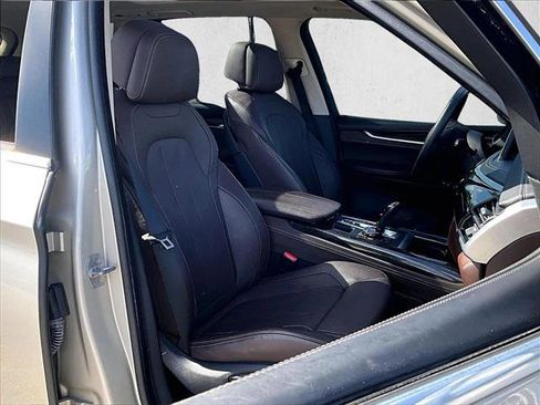 Used 2014 BMW X5 xDrive50i image 9